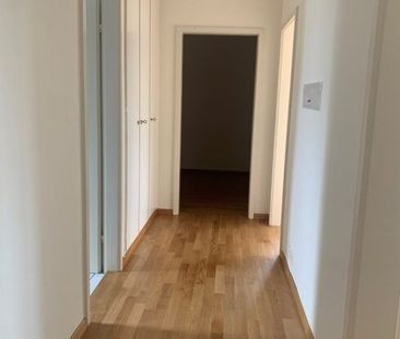 Family apartment with 4 rooms in a quiet location on the 2nd floor - Foto 3