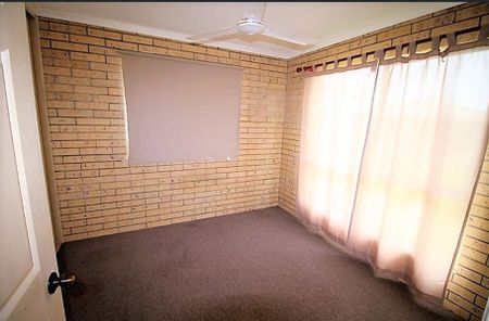 BEACHSIDE HOME WITH SHED - Photo 3