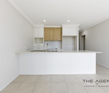 Stylish New Residence in a Prime Norman Gardens Location - Photo 4