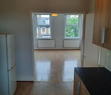 1 Bed Flat, Kent House Road, SE26 - Photo 3