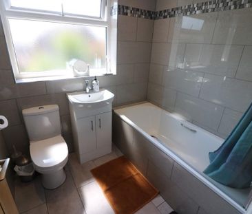 3 bedroom semi-detached house to rent - Photo 6