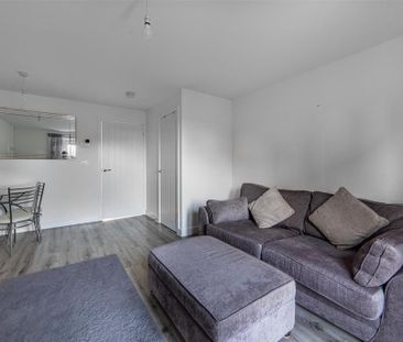 2 bedroom terraced house to rent - Photo 4