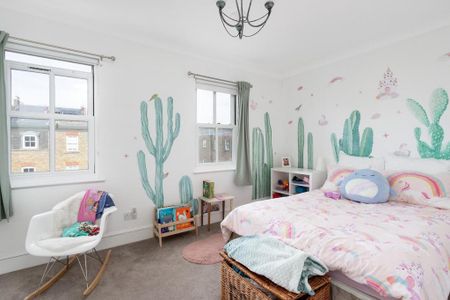 4 bedroom townhouse to rent - Photo 4