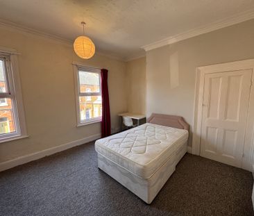 Garth Terrace, Burton Stone Lane - P10897 - Photo 6