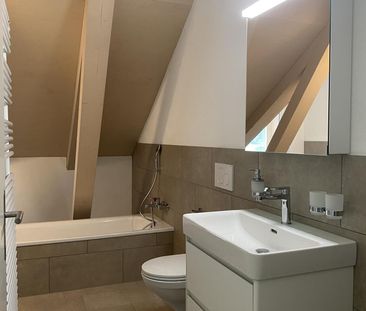 Grosse und exklusive 4 1/2-Zimmer Maisonette-Wohnung - Photo 3