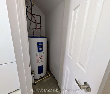 762 King Street E #103 - Photo 5