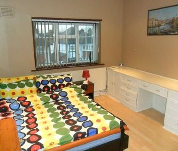 Room in a Shared House, Grendon Gardens, HA9 - Photo 2