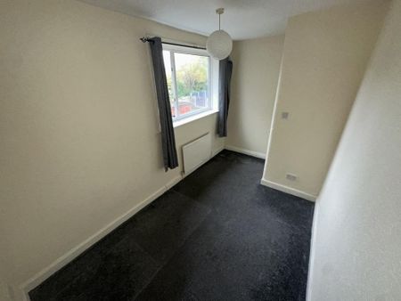 Highfield Road, Manchester, M19 - Photo 3