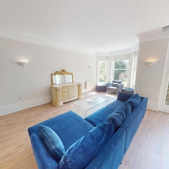 3 bedroom ground floor flat to rent - Photo 1