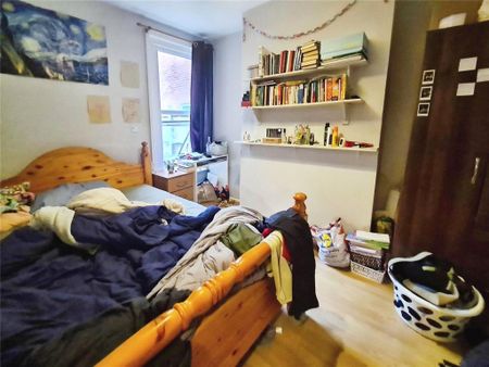 4 bedroom terraced house to rent - Photo 5