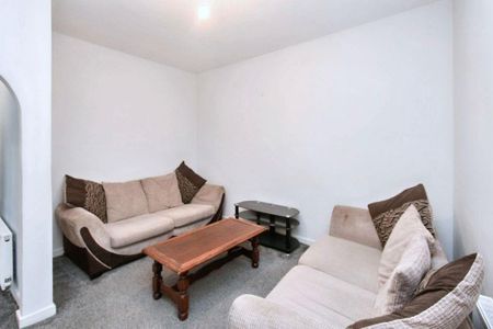 3 bed upper flat to rent in NE4 - Photo 5