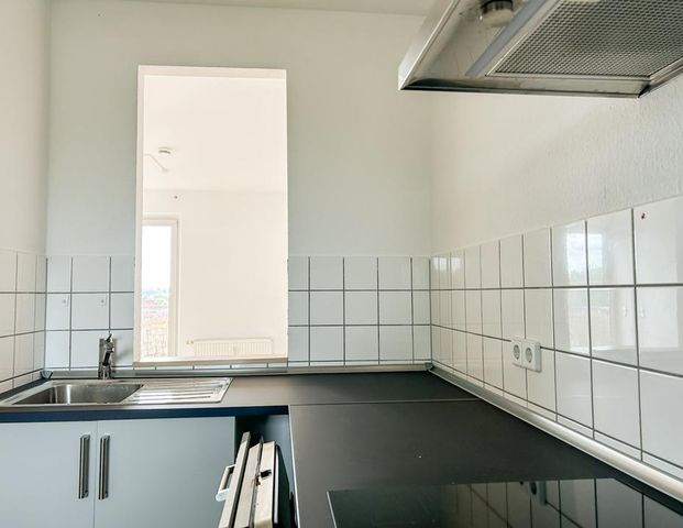 Helle Balkonwohnung in zentraler Lage von Bochum! - Photo 1