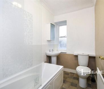 3 bedroom flat to rent - Photo 1