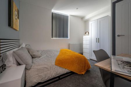 5 bedroom terraced house to rent - Photo 3