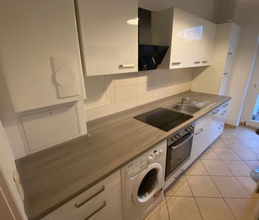 Schön geschnittene 3-Zi. Whg. mit Balkon, Laminat, EBK mgl., WG gee... - Foto 6