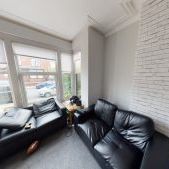 59 Headingley Avenue, Leeds, LS6 3ER - Photo 1