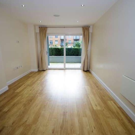 Beaufort Park, London, NW9 - Photo 1