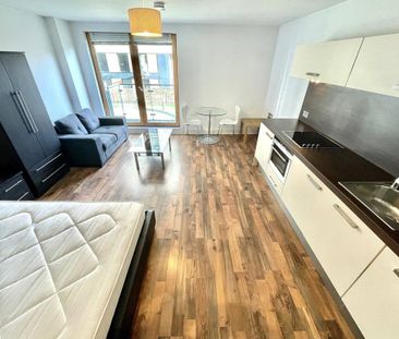 Studio to rent - Photo 4