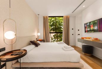 6 bedroom luxury Villa for rent in Nueva Andalucia, Andalusia