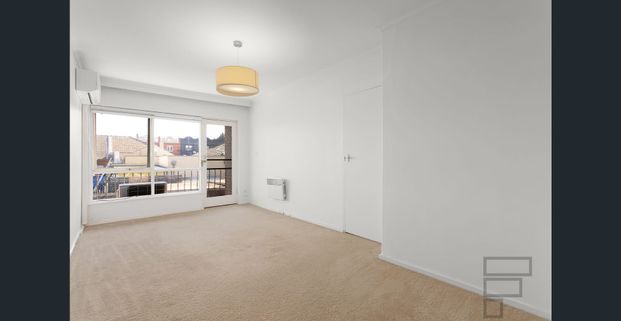 SPACIOUS 2 BEDROOM APARTMENT | FLARE REAL ESTATE - Photo 1