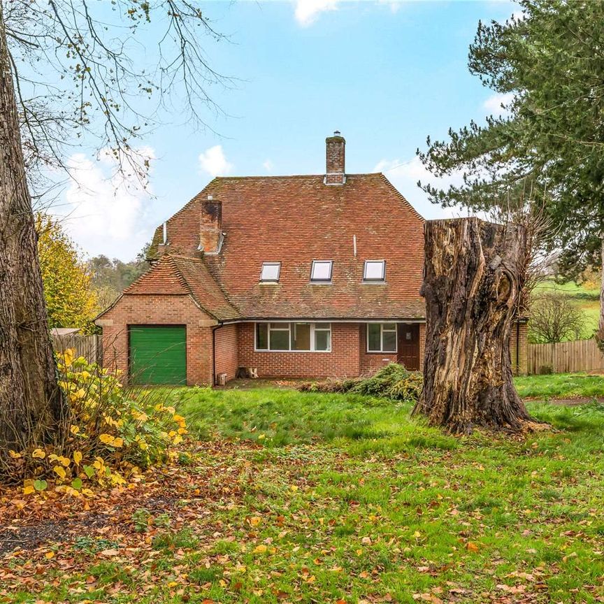 A charming four bedroom home in on the edge of Whitchurch. *Please note: Rolling break clause after 6 months* - Photo 1