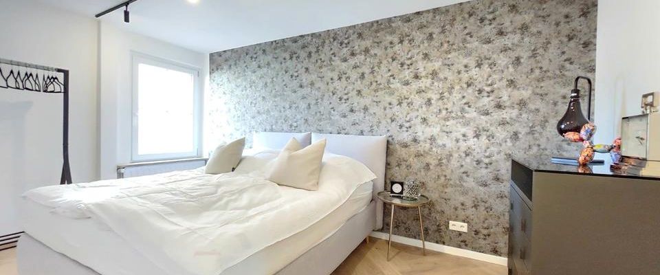 Exklusive 3 Zimmer Wohnung vollständig möbliert monatlich anmietbar - Foto 1