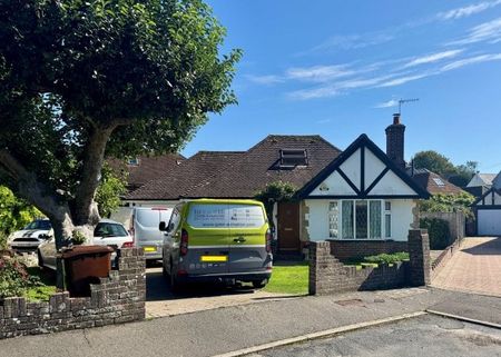 Tudor Close, Findon, BN14 - Photo 4
