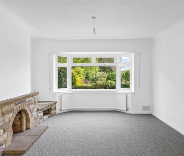 4 bedroom semi-detached house to rent - Photo 3