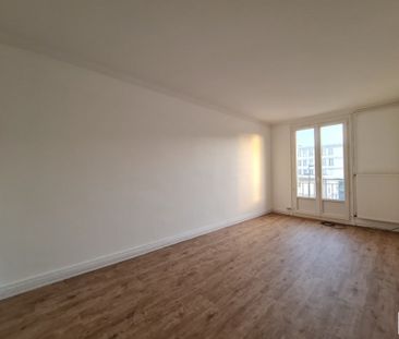 Location Appartement 2 pièces 47m² LE HAVRE 76600 - Photo 2