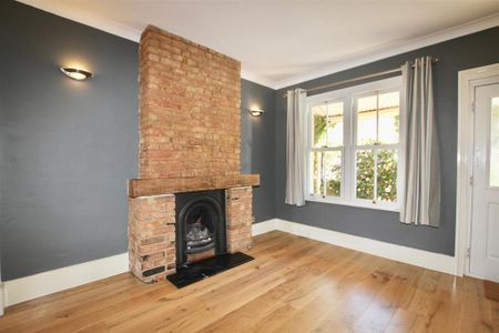 3 bedroom terraced house to rent - Photo 5