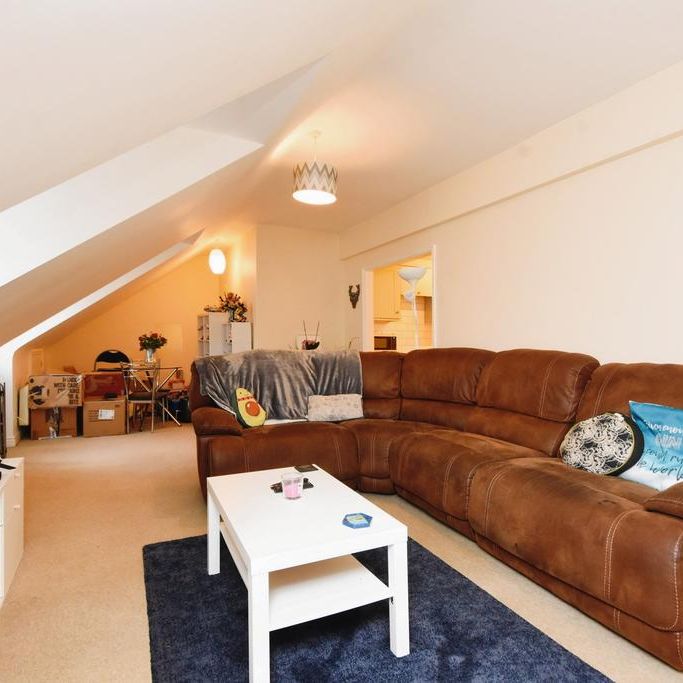 2 bedroom flat to rent - Photo 1