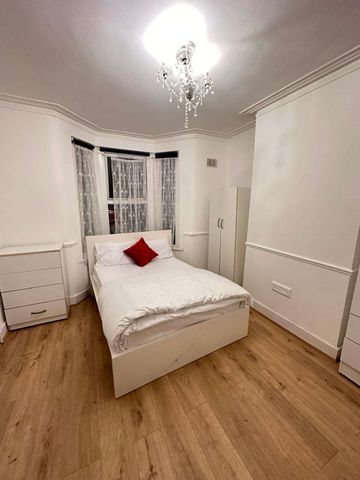 Cann Hall Road - Photo 5
