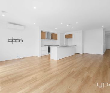 WELL PRESENTED FAMILY HOME - Photo 6