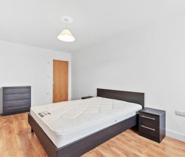 2 bedroom penthouse to rent - Photo 6