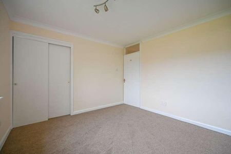 Pryors Green, Bognor Regis, PO21 - Photo 3