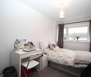 6 bedroom terraced house to rent - Photo 3