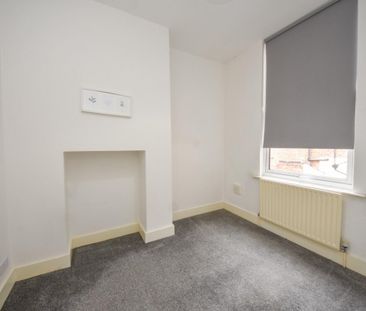 3 bed House - Terraced for Rent - Photo 3