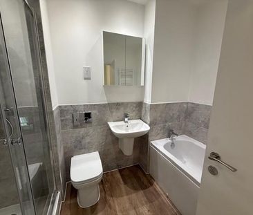 3 bedroom semi-detached house to rent - Photo 4