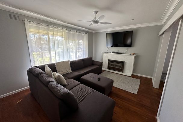 FURNISHED 3 BEDROOM HOME CLOSE TO GV HEALTH - Photo 1