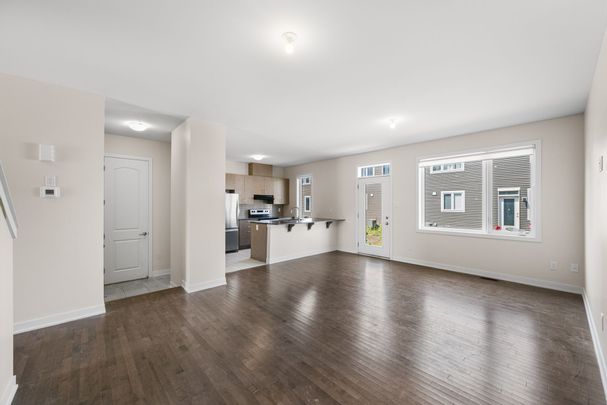 For Lease - 617 Chillerton Drive, Barrhaven, Ontario - Photo 1