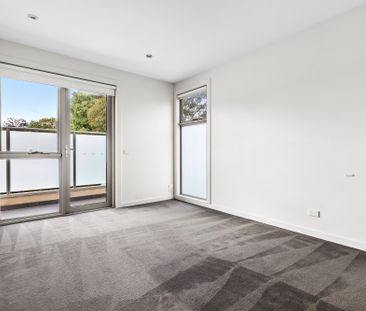 1/151 Charman Road, Beaumaris VIC 3193 - Townhouse For Rent | Domain - Photo 1