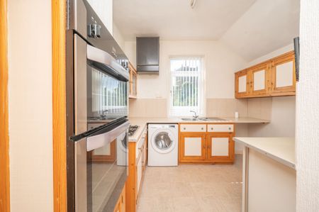 3 bedroom apartment - Photo 3