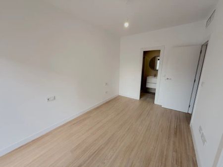 Piso de alquiler en Calle Peso de la Harina, 11, Perchel Norte - Photo 2