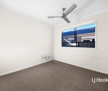The Perfect Blend of Space, Comfort and Location! APPLICATIONS NOW ... - Photo 3