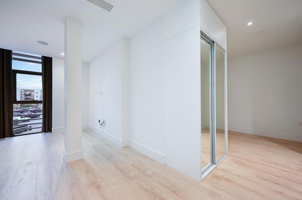 Studio to rent - Photo 1