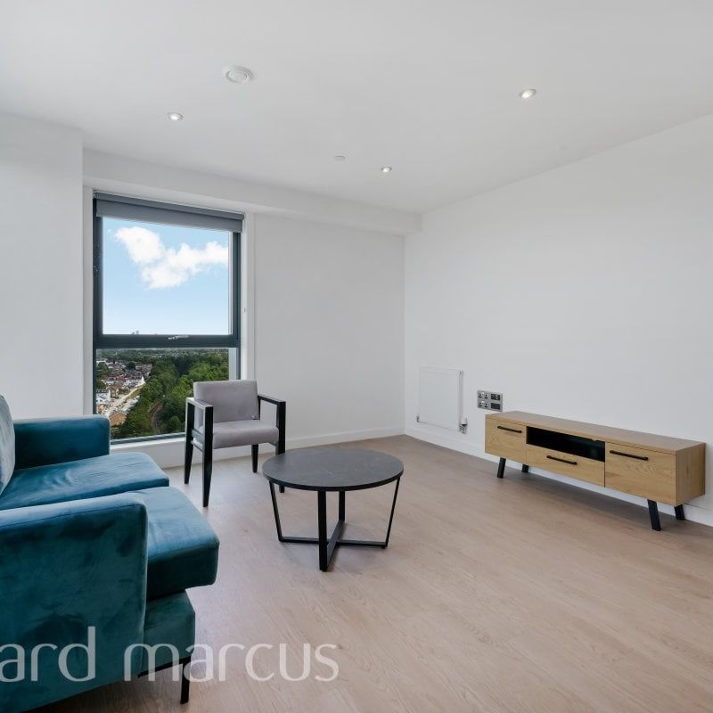 Sutton Court Road - Photo 1