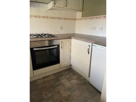 2 bed Town House, - Photo 4