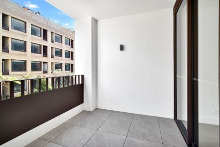 Stylish one bedroom one bathroom plus study apartment in Surry Hills Village - Photo 2