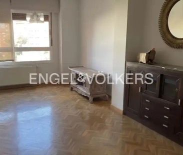 Piso en alquiler en Las Tablas - Foto 1