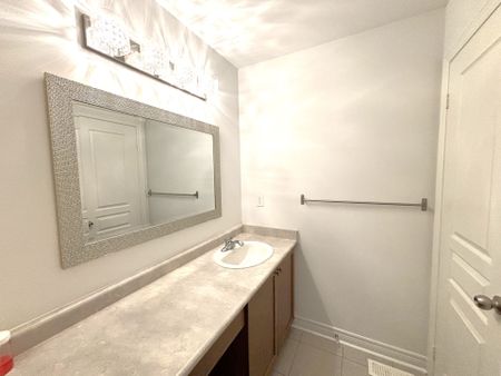 For Lease - 511 William Forster Road, Markham, Ontario - Photo 5